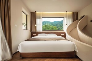 Superior Suite, Mountain View | View from room - Evening Mountain Hot Spring Homestay (Chengdu)