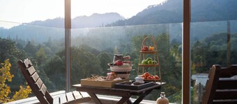 Evening Mountain Hot Spring Homestay