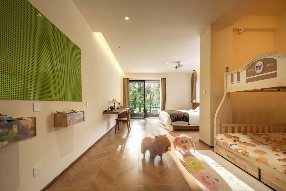 Family Suite, Garden View | View from room