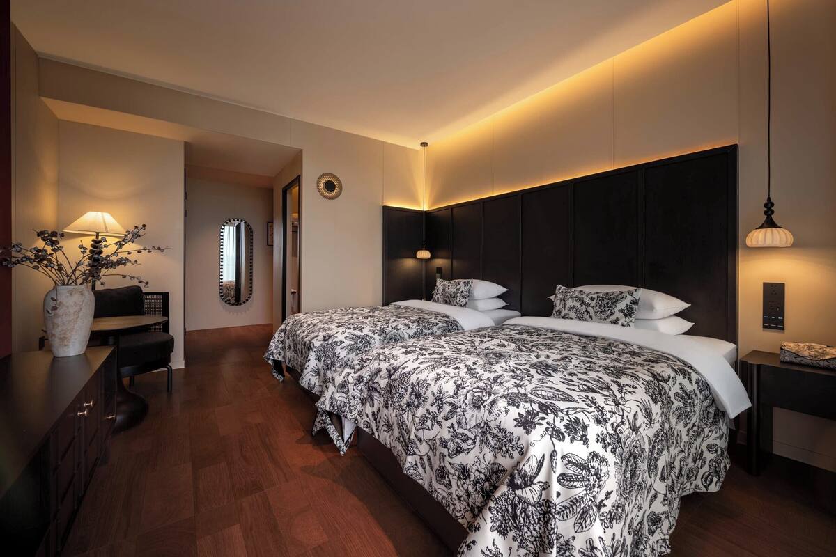 Comfort Twin Room, Balcony | Premium bedding, minibar, blackout drapes, soundproofing