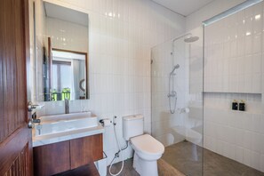 Design Villa, 2 Bedrooms, Non Smoking | Bathroom | Toilet paper - Bhiseka Villa Kedungu by Aishwarya Bali (Tabanan)