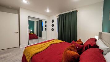 1 habitación, tabla de planchar con plancha, wifi y ropa de cama