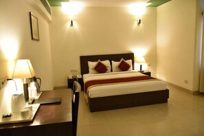 Room - Hotel Impress (New Delhi)
