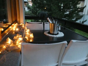 Outdoor dining - Haus Venus, (Zermatt), by Interhome (Zermatt)