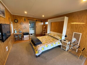 Bed sheets - Tui Cottage a private studio with your own entrance. (Taupō)