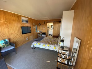 Bed sheets - Tui Cottage a private studio with your own entrance. (Taupō)