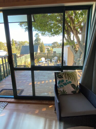 Tui Cottage, a private studio with your own entrance.