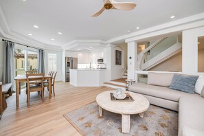 Living area - Ocean View Beach House, Sleeps 8, Walk to Beach & Pier, Family Friendly, A/C (Manhattan Beach)