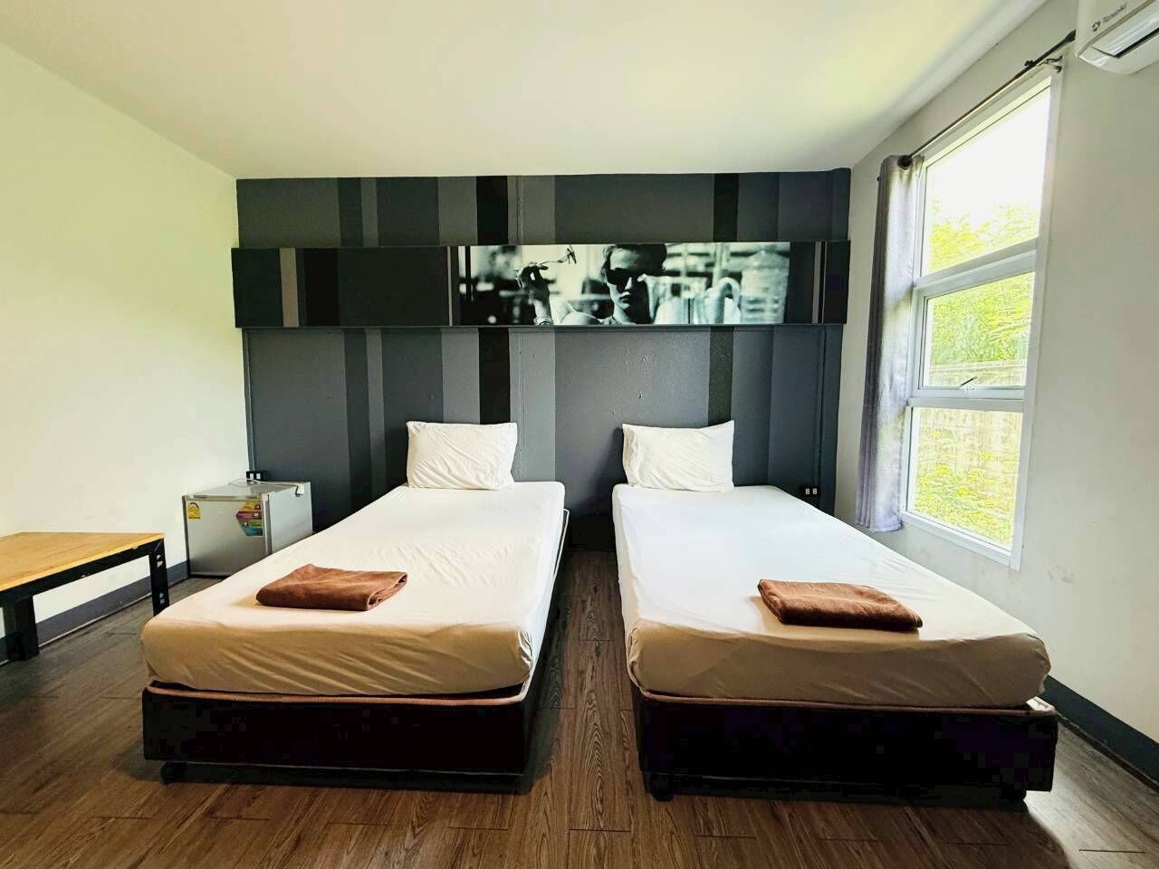 Twin Room | Desk, laptop workspace, free WiFi
