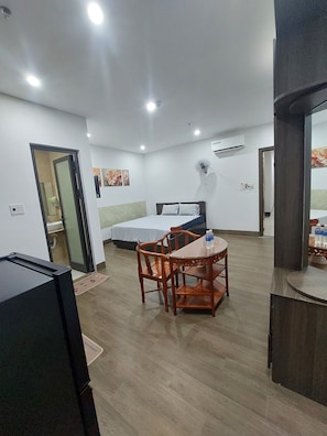 Deluxe Studio | Free WiFi, bed sheets - An Thinh Boutique Apartment Da Nang (Ngu Hanh Son)