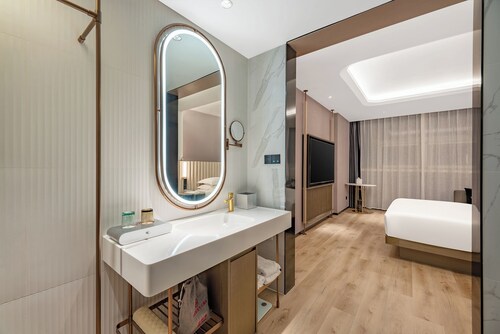 QINGDAO CONSON SPORTS CENTER HOTEL