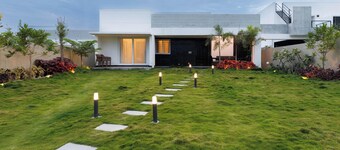 Casa Bohemia by Stayjadepoolgarden1hr E-city