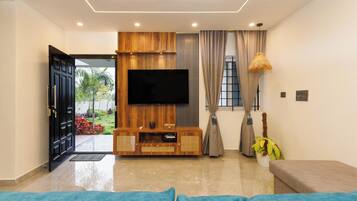 Apartment (1 Bedroom) | Interior
