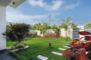 Apartment (1 Bedroom) | Interior - Sapphire Garden Villa 3bhk Pool 1hr Koramangala (Shoolagiri)