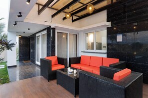 Apartment (1 Bedroom) | Interior - Villa Amber by Stayjade Pool 1hr HSR Hosur (Shoolagiri)
