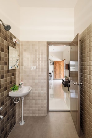 Interior - Jhilmil Villahill Views Pool 1hr Koramangala HSR (Hosur)