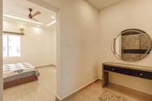 Interior - Sundara Grove Villa by Stayjade Pool 1hr E-city (Denkanikota)