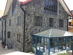 Exterior - Daffodils Hotel   (Nuwara Eliya)