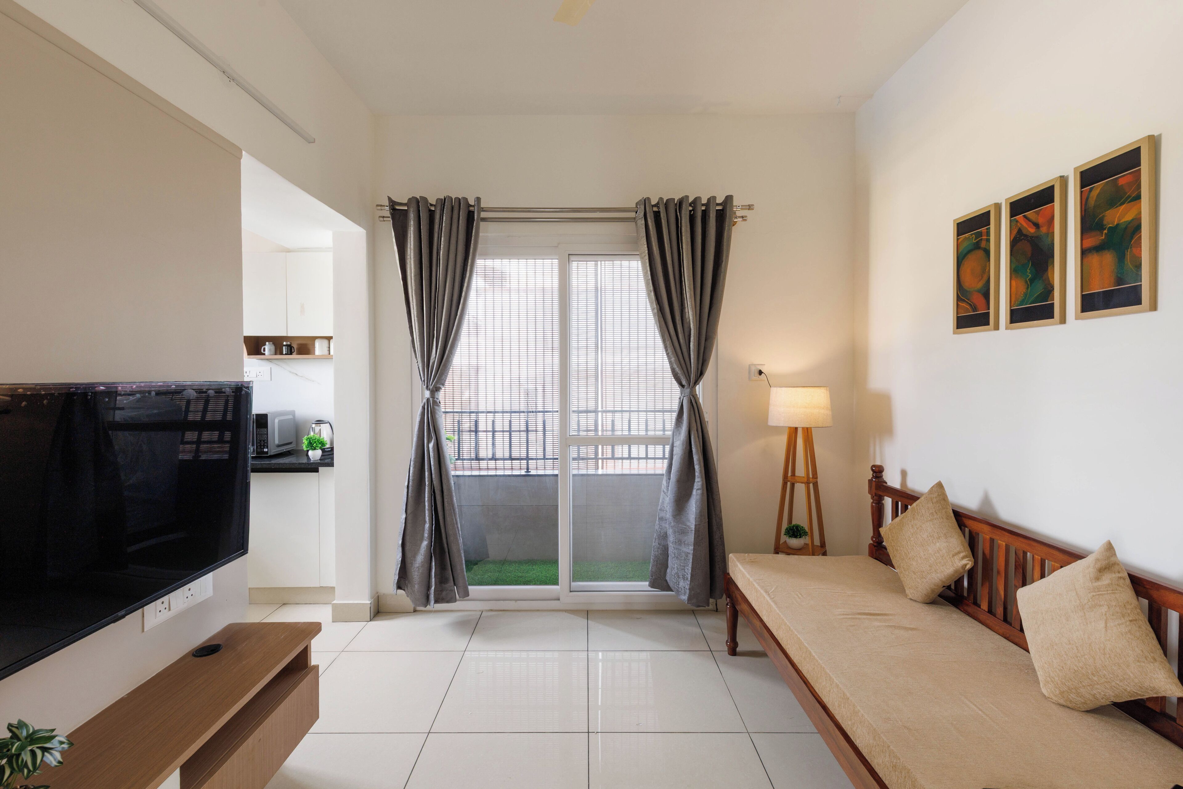 Apartment (2 Bedrooms) | Front of property