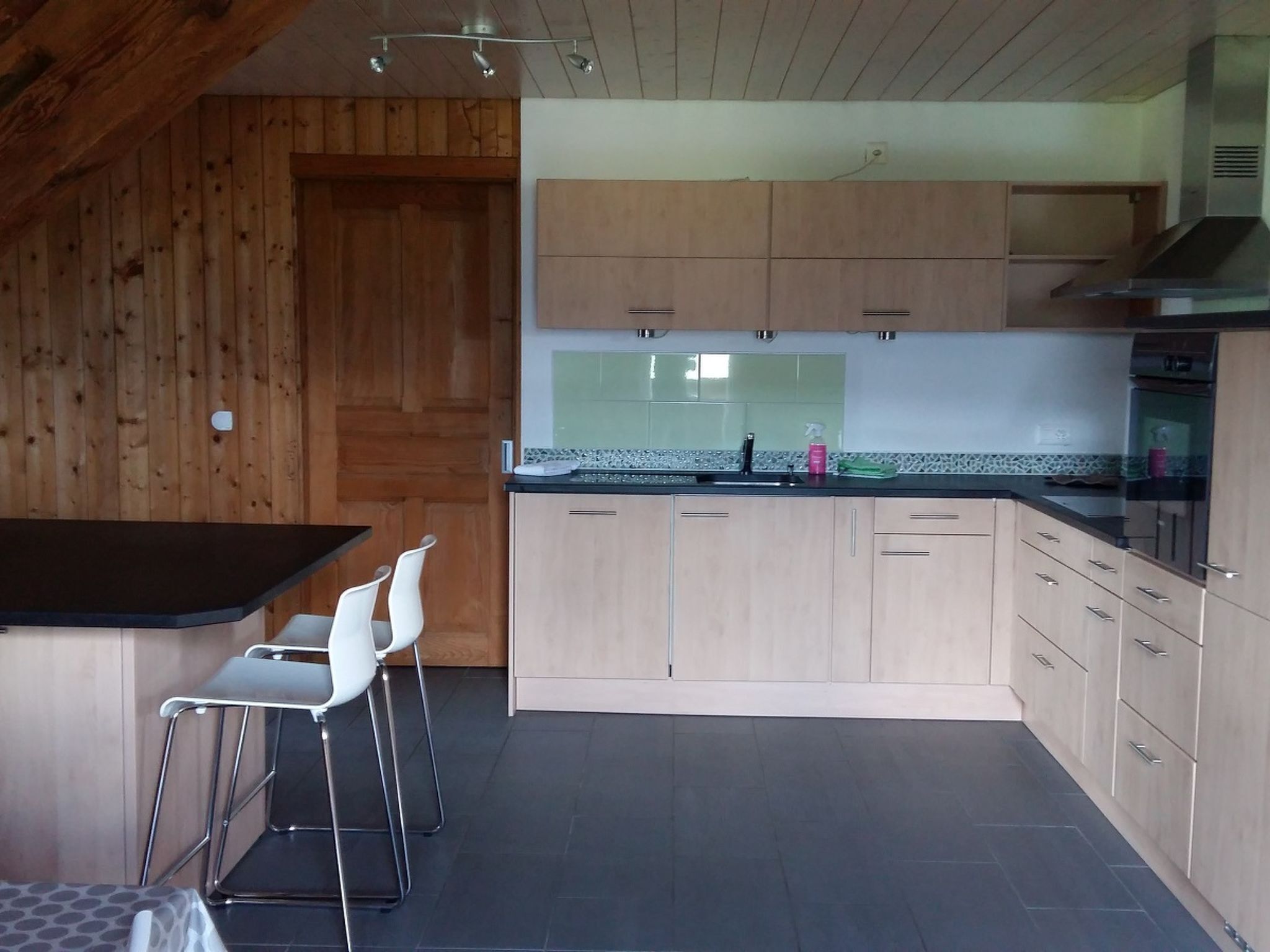 Fridge, oven, cookware/dishes/utensils
