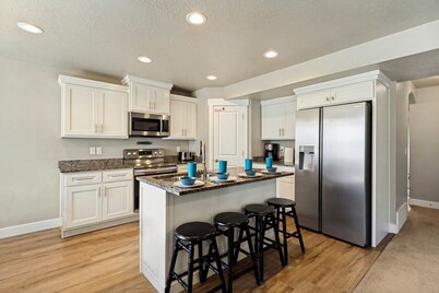 Spacious four bedroom townhome close to restaurants, shops, beaches, and the marina