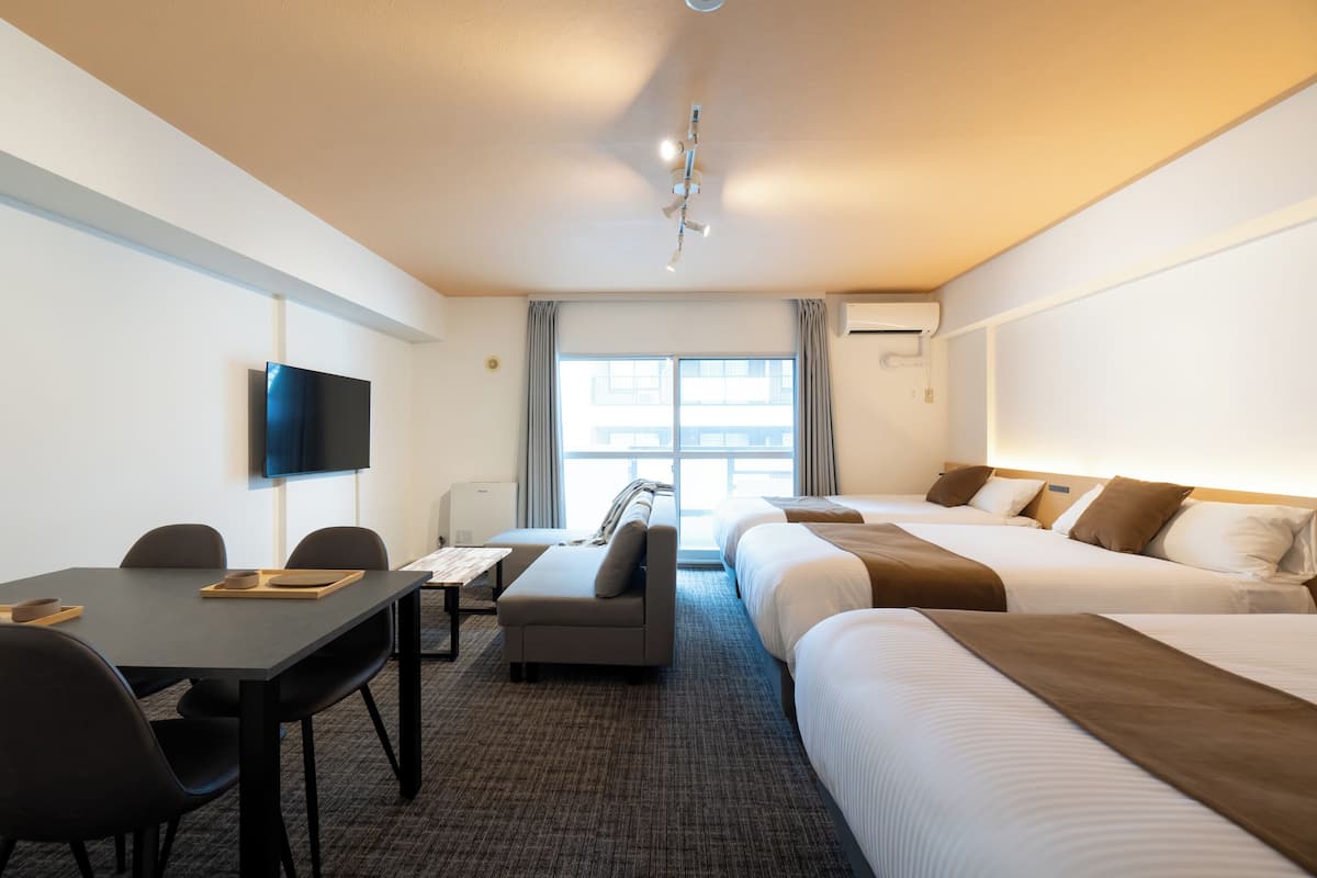 Apartamento básico | Cortinas opacas, tabla de planchar con plancha, wifi gratis