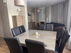 Dining - Vrbo Property (Fort-Mahon-Plage)