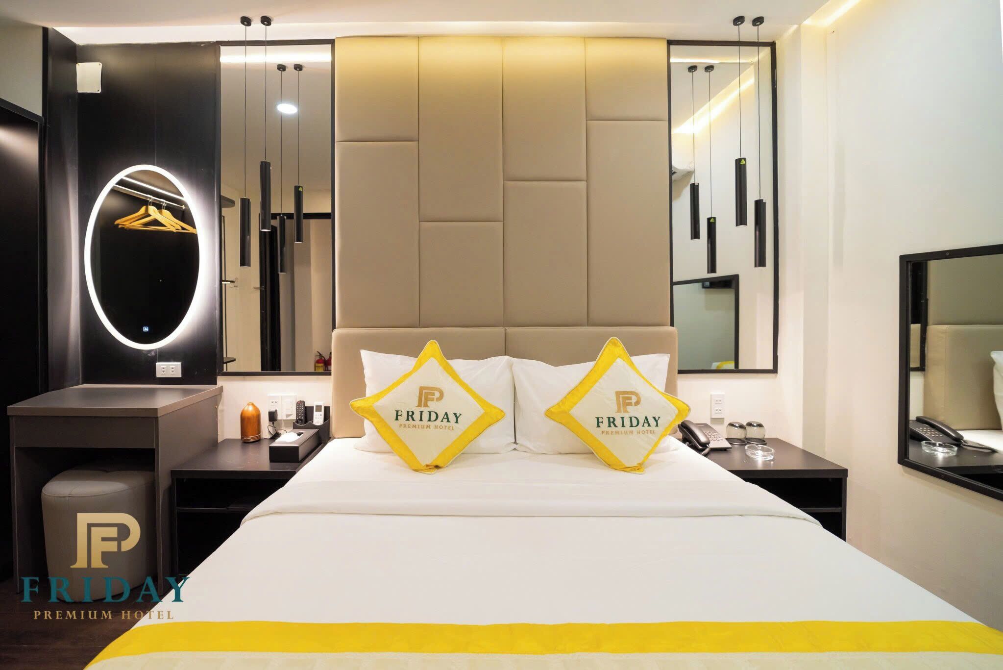 Standard Room | Desk, blackout drapes, iron/ironing board, free WiFi