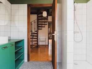 Towels - Auberge d'Ajoie, (Porrentruy), by Interhome (Porrentruy)