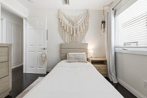 3 Schlafzimmer, Bügeleisen/Bügelbrett, WLAN, Bettwäsche