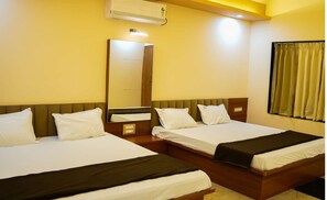 Free WiFi - Vrindavan Guest house  (Manchar)
