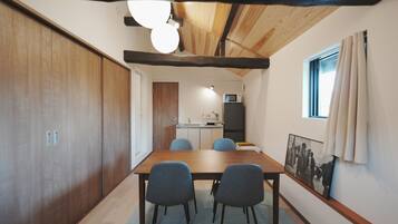 Family Studio, Mountain View | Dining