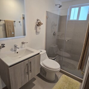Bathroom - Vrbo Property (Provincia de Puntarenas)