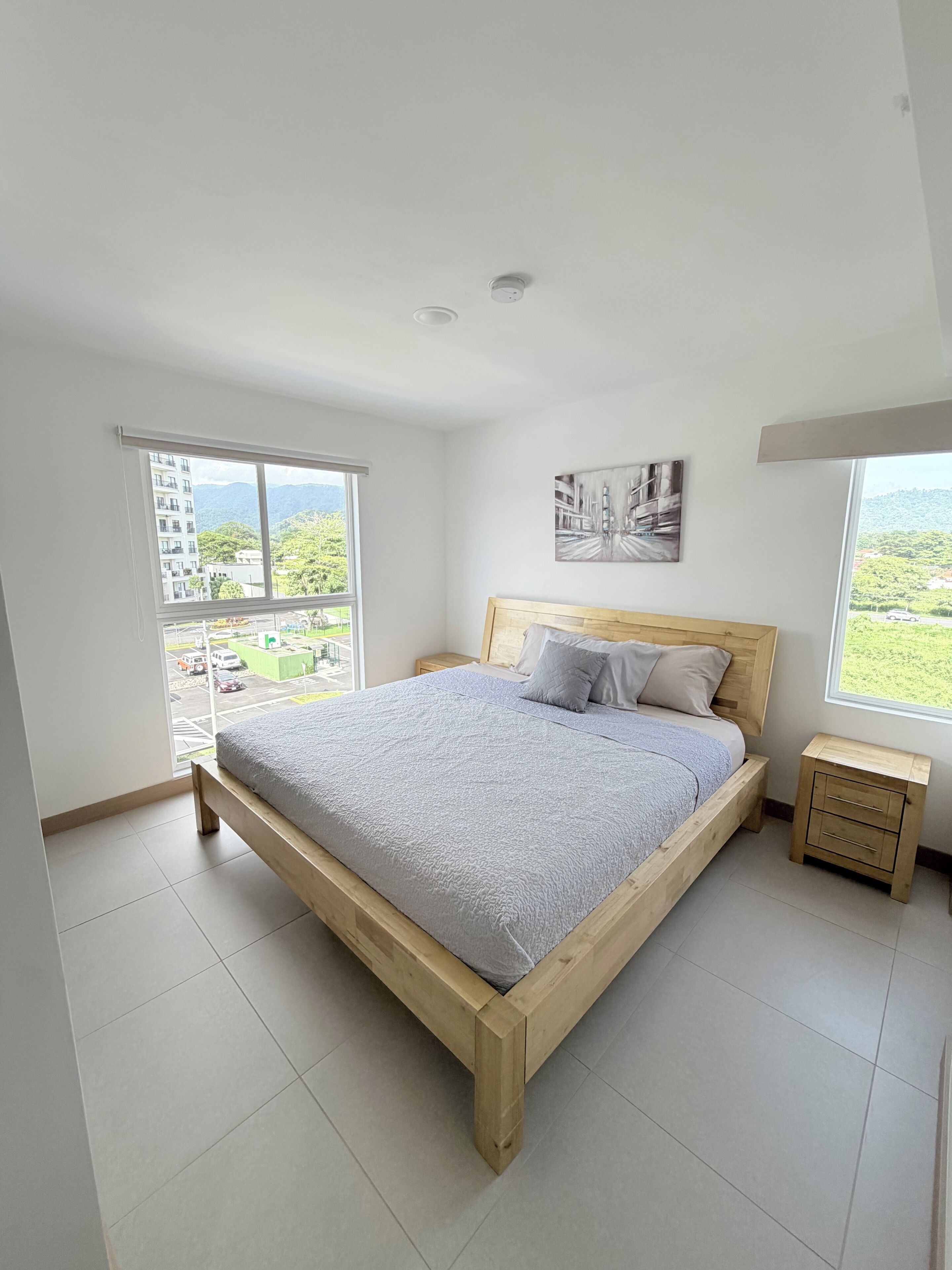 2 bedrooms, iron/ironing board, Internet, bed sheets
