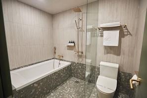 Bathroom - DONGDUCHEON IPPDA HOTEL (Dongducheon)