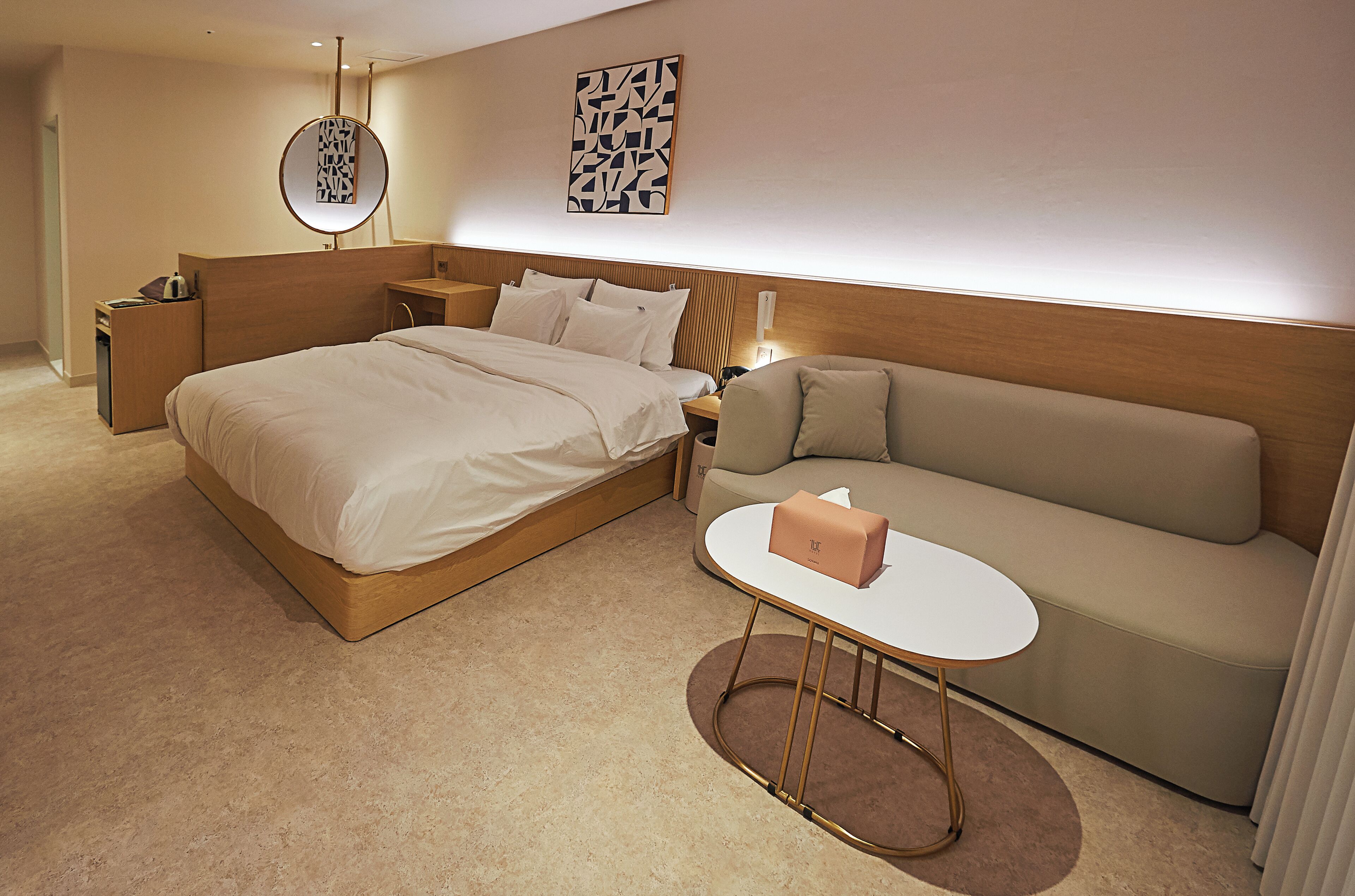 Basic Double Room | Desk, WiFi (free)
