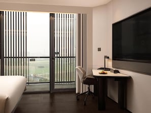 Premium Double Room | Soundproofing, iron/ironing board, free WiFi, wheelchair access - Atour Shanghai Minhang Industrial Park (Shanghai)