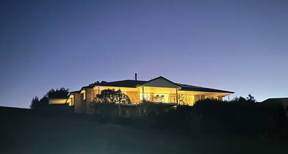 Large group retreat overlooking beautiful Wallis Lake with stunning views.