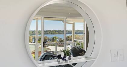 Large group retreat overlooking beautiful Wallis Lake with stunning views.