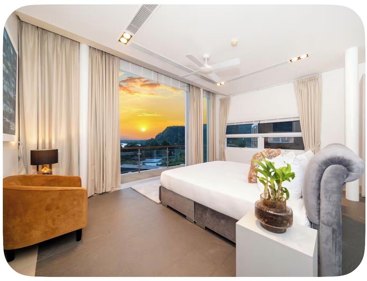 7 bedrooms, iron/ironing board, WiFi (free), bed sheets