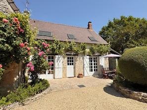 Exterior - La Maison des Roses - A charming house with a garden (Rully)