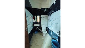 Shower, free toiletries, soap, shampoo - Beera Heritage (Mathura)