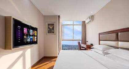 Kuncheng Extraordinary Hotel