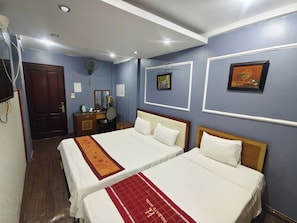 Superior Triple Room | Desk, WiFi (free) - Charming Homestay (Hoan Kiem)