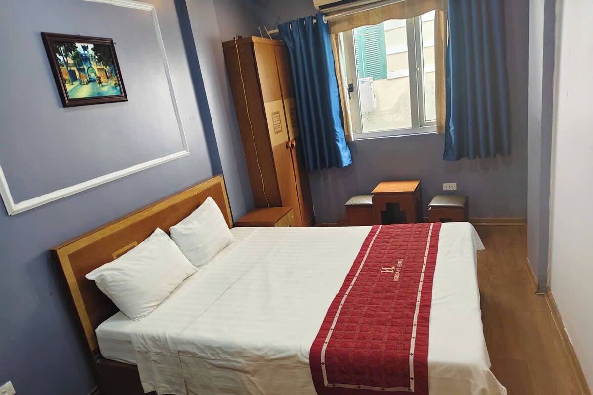 Quarto casal luxo, vista para a cidade | Escrivaninha, Wi-Fi de cortesia