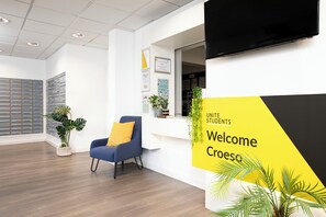 Lobby - Student Only Adam Street Gardens (Cardiff)