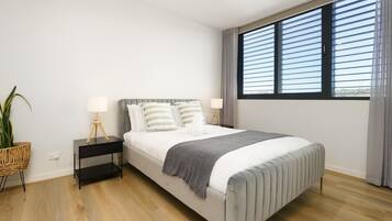 2 bedrooms, desk, iron/ironing board, free WiFi