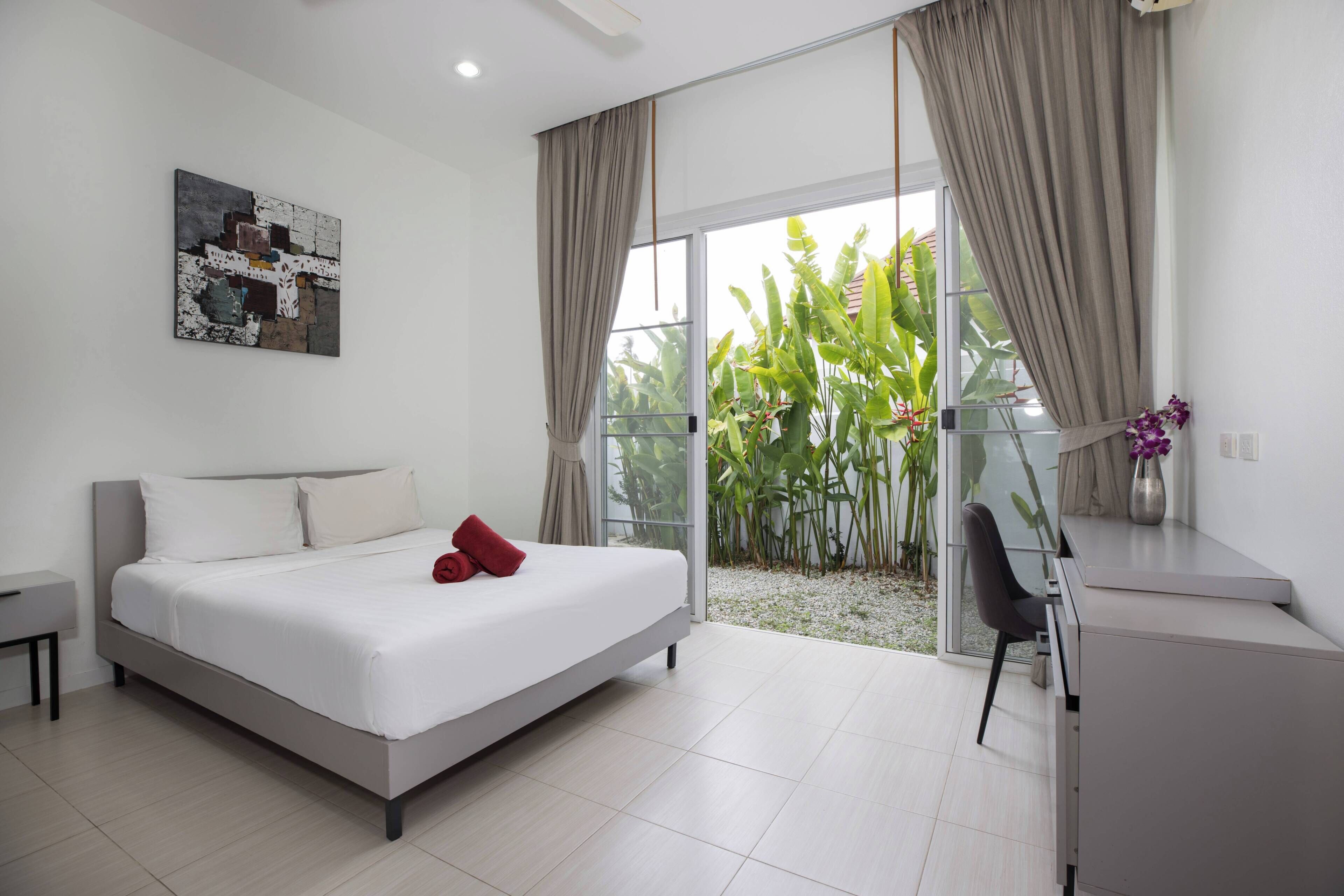 In-room safe, iron/ironing board, free WiFi