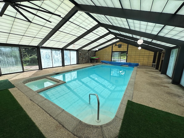 Piscine couverte, piscine chauffée