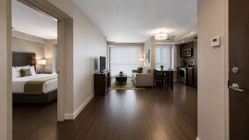 Classic Room | Iron/ironing board, free WiFi